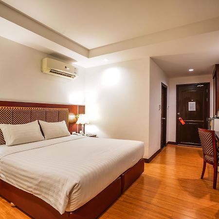 Jomtien Hisotel Praia de Jomtien Exterior foto