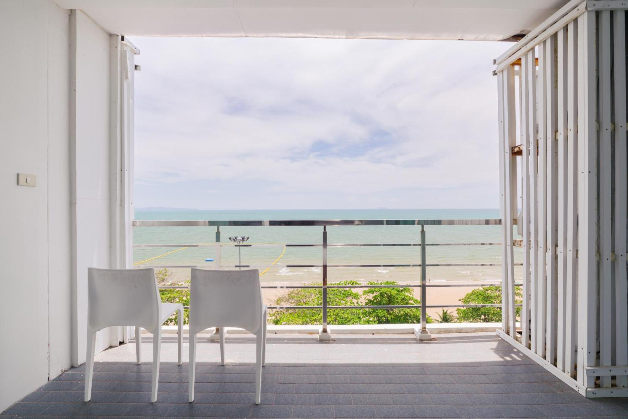 Jomtien Hisotel Praia de Jomtien Exterior foto